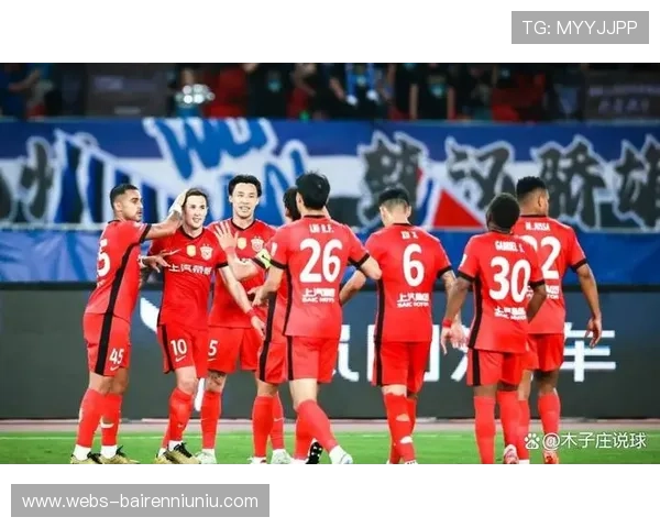 沪上双雄末轮定乾坤,海港打平即可夺冠申花需待奇迹 沪上双雄末轮定乾坤,海港打平即可夺冠申花需待奇迹